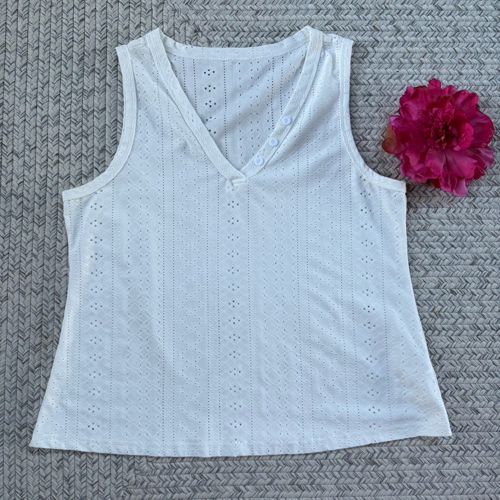 White Jersey eyelet tanktop XL  Cupshe